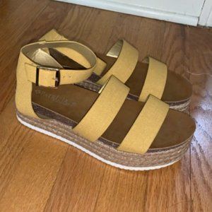 Larissa Espadrille Platform Sandal